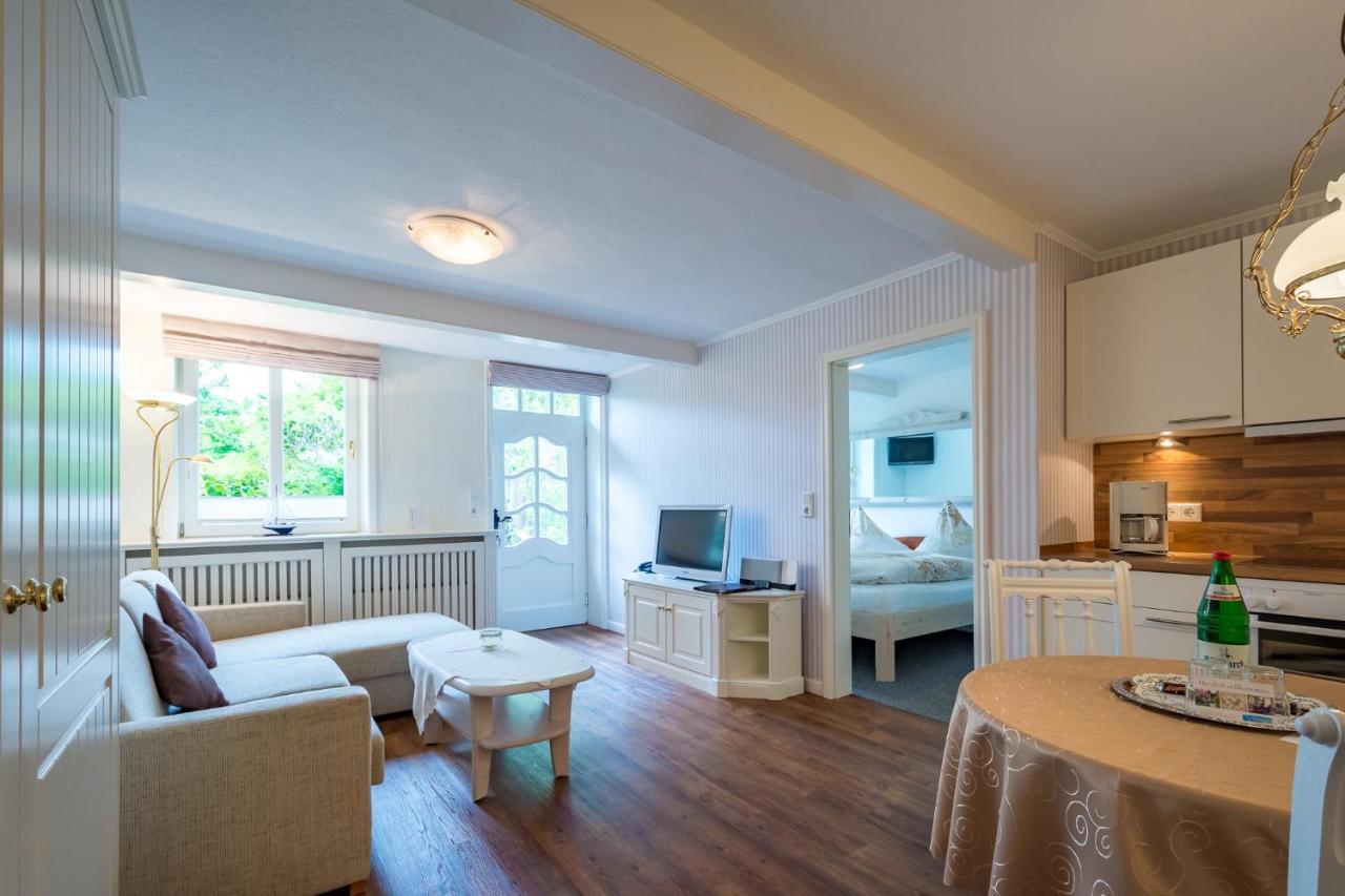 Inselhotel Arfsten Вик-ауф-Фёр Экстерьер фото
